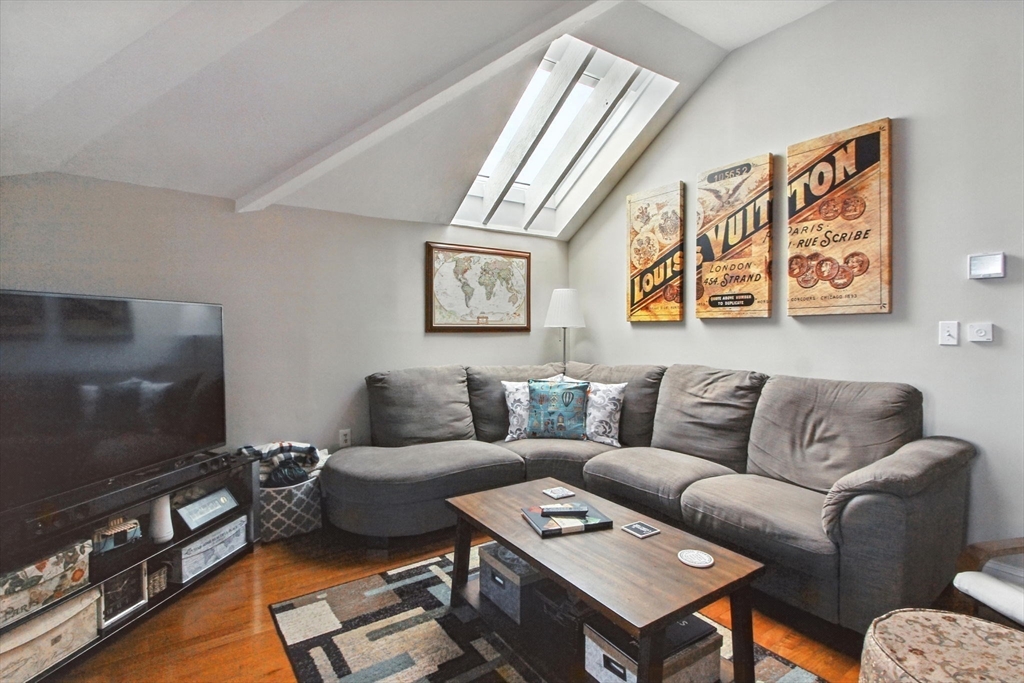 94 Newbury Ave 403