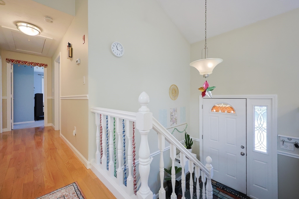 76 Jamestown Rd