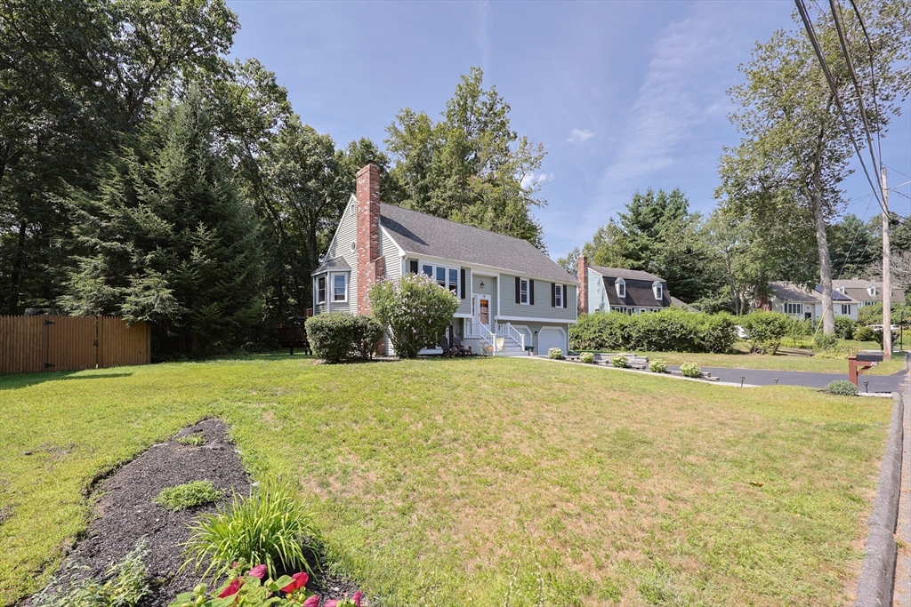 76 Jamestown Rd