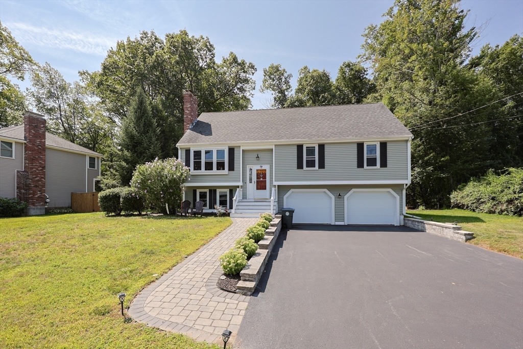 76 Jamestown Rd