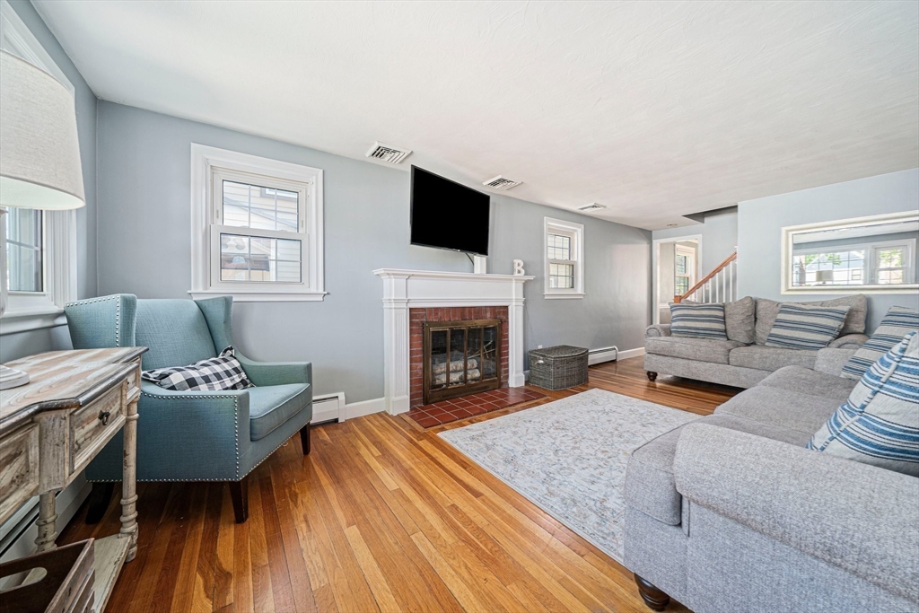 85 Salman St