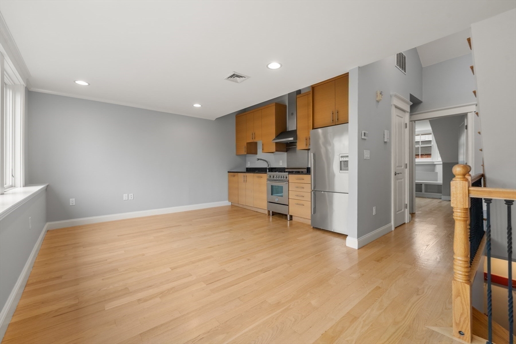 641 Tremont St 3