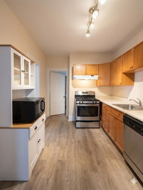 Photo of 74 Gore St #2, Cambridge, MA 02141 (MLS # 73512958)