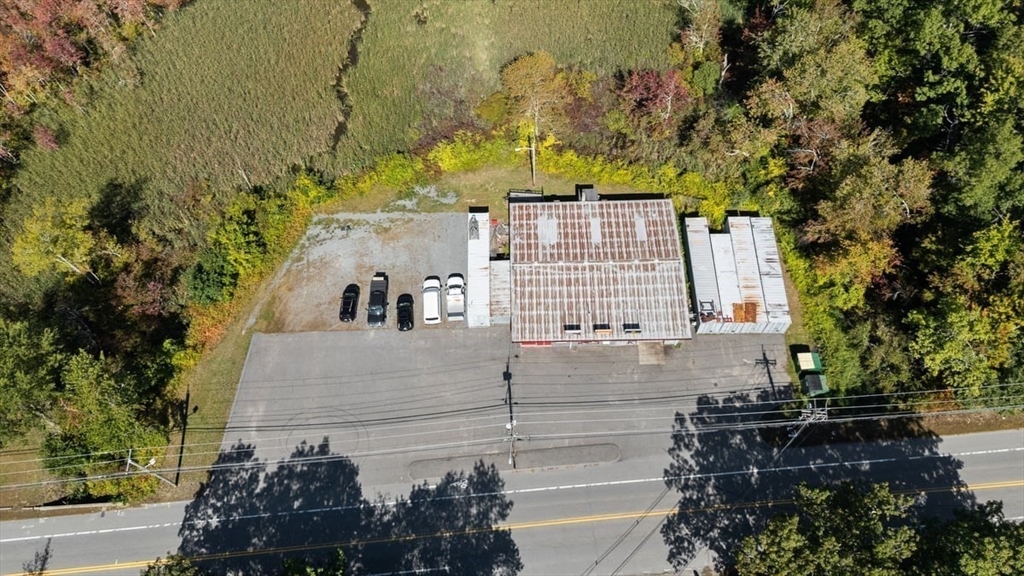 746 Amesbury Rd