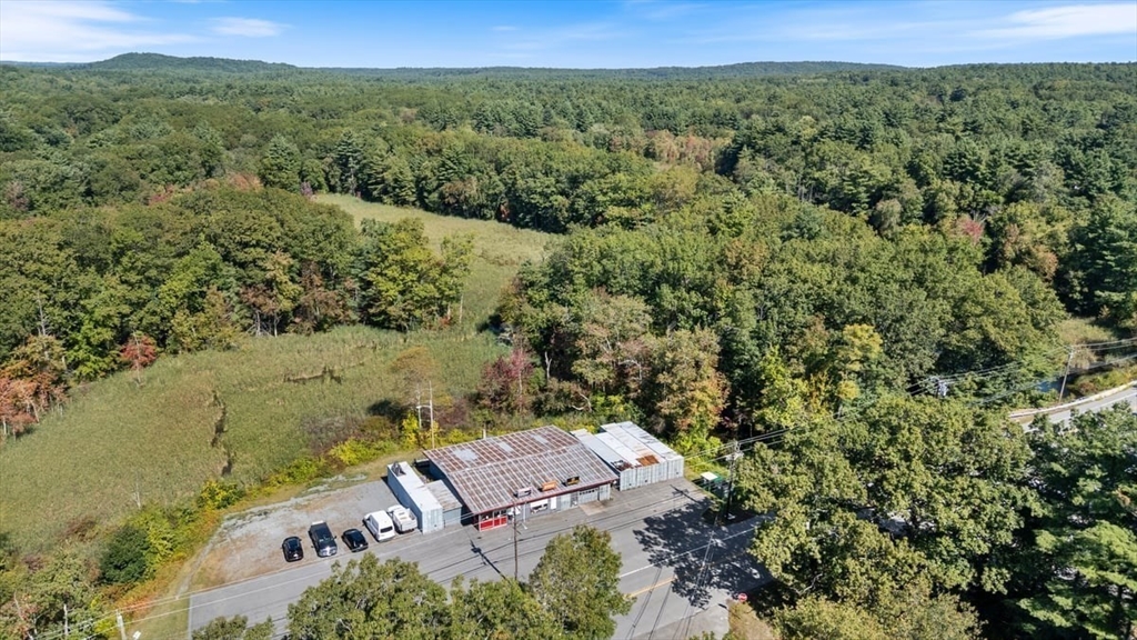 746 Amesbury Rd