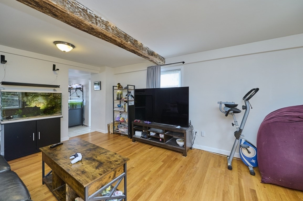 15-17 Peaceable Street