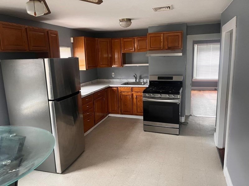 Photo of 38 Curve ST, Brockton, MA