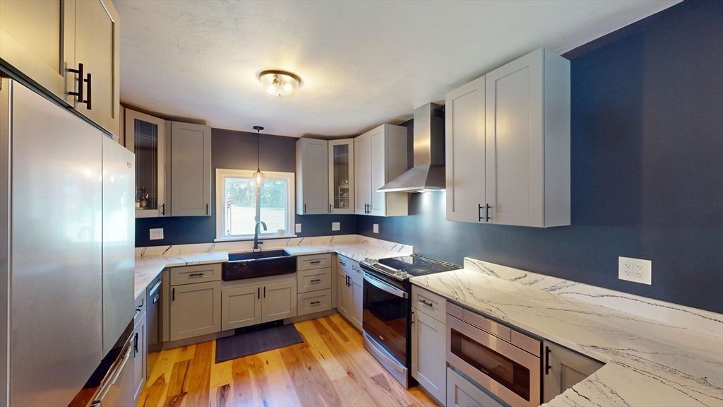 105 Hale Rd