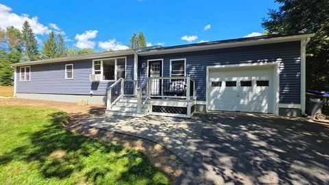 105 Hale Rd Hubbardston MA 01452