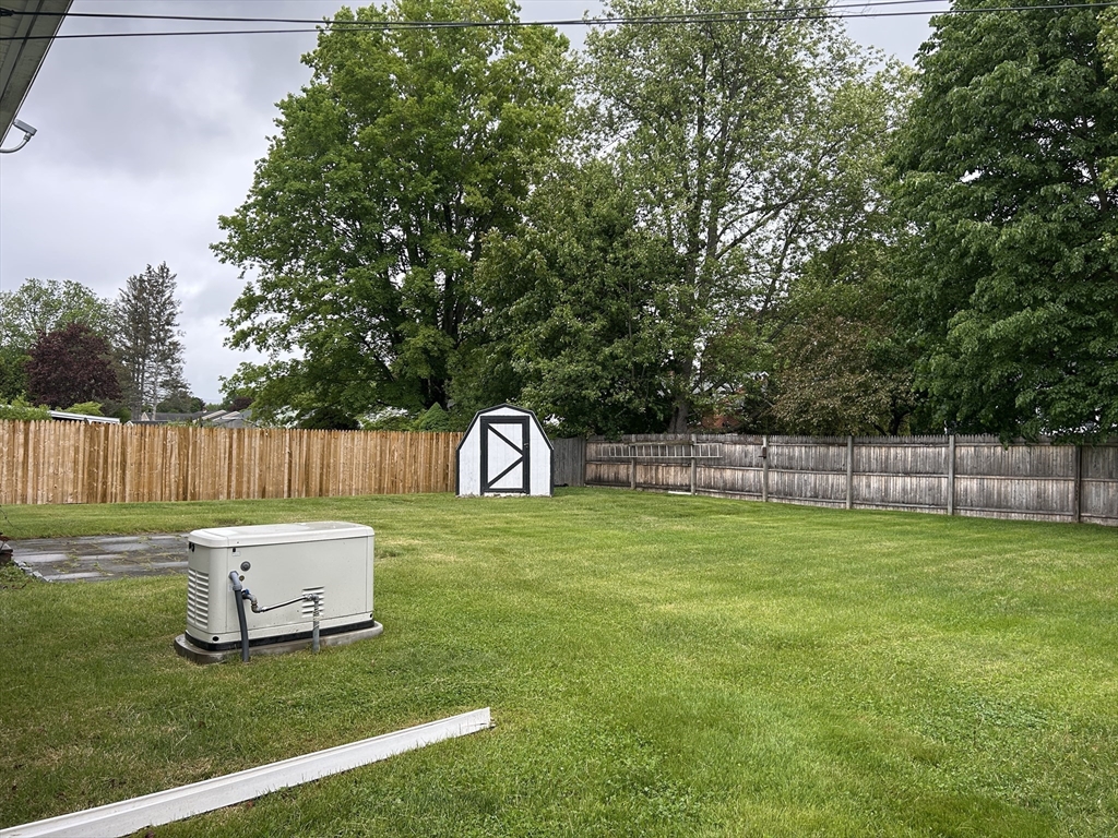 10 Elaine Dr