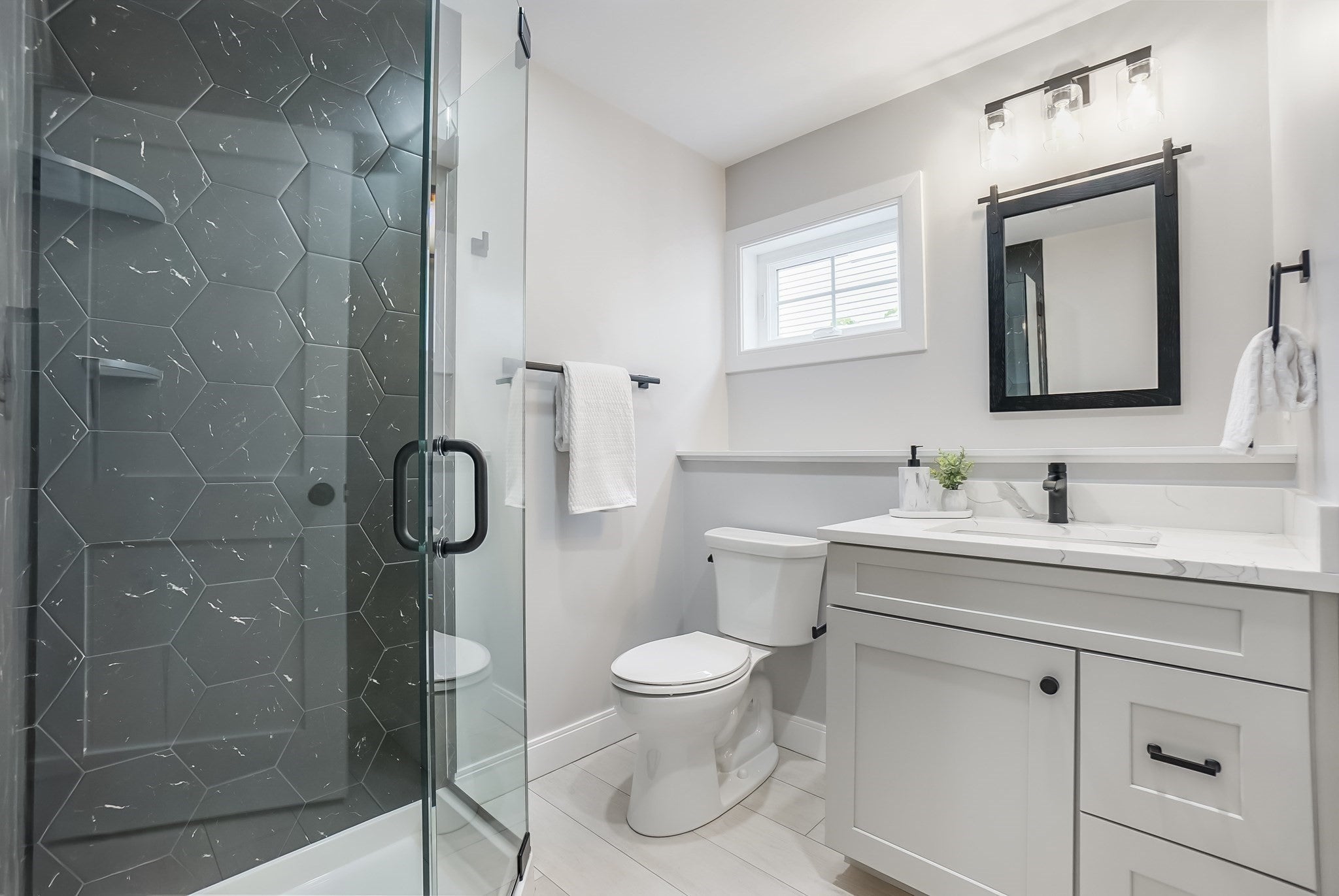 30 Maple St #2, Waltham, MA Photo #9