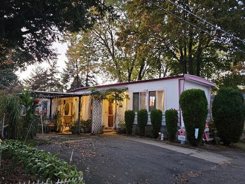 Photo of 40 Better Way, Springfield, MA 01109 (MLS # 73464860)