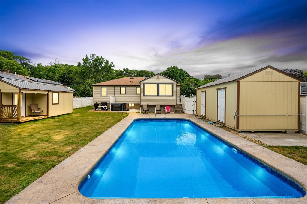25 Kinney Dr