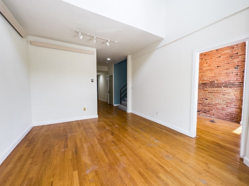 103 Cedarstreet ST #-, Boston, MA Photo #10