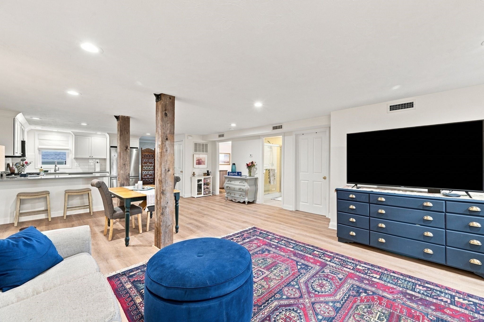 4 Farragut Rd 2