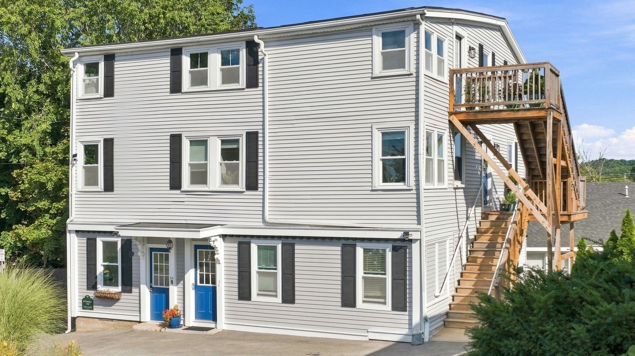 4 Farragut Rd 2, Ipswich MA 01938