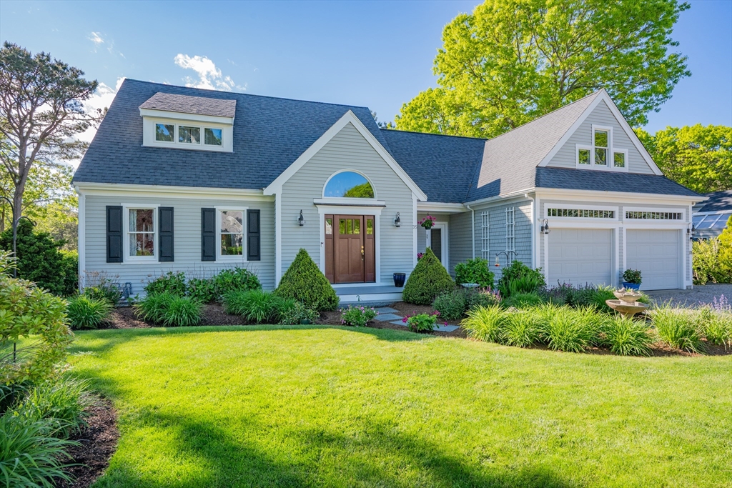 35 Bayshore Dr
