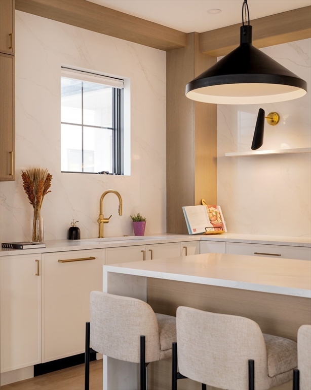 19 South Waverly St #19, Boston, MA Photo #11