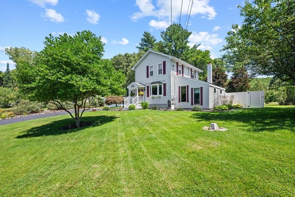 33 Scenic Ave, Webster, MA Photo #4