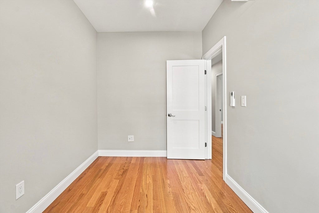 519 E 3rd ST #2, Boston, MA Photo #10