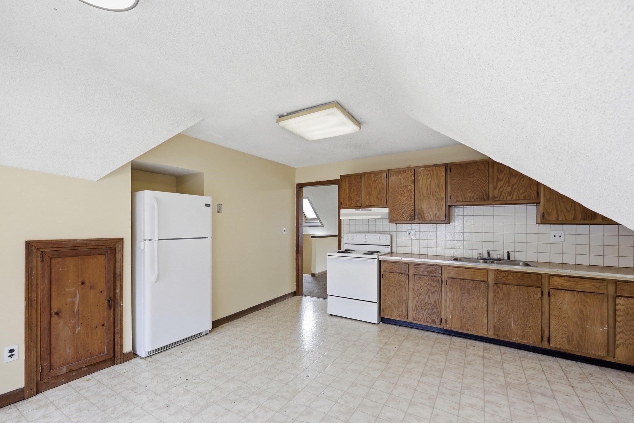 19-21 Rutledge Ave