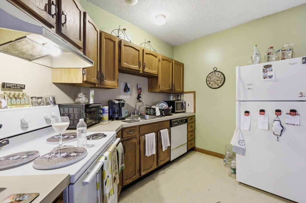 19-21 Rutledge Ave, Springfield, MA, 19-21 Rutledge Ave, Springfield, MA Photo #17
