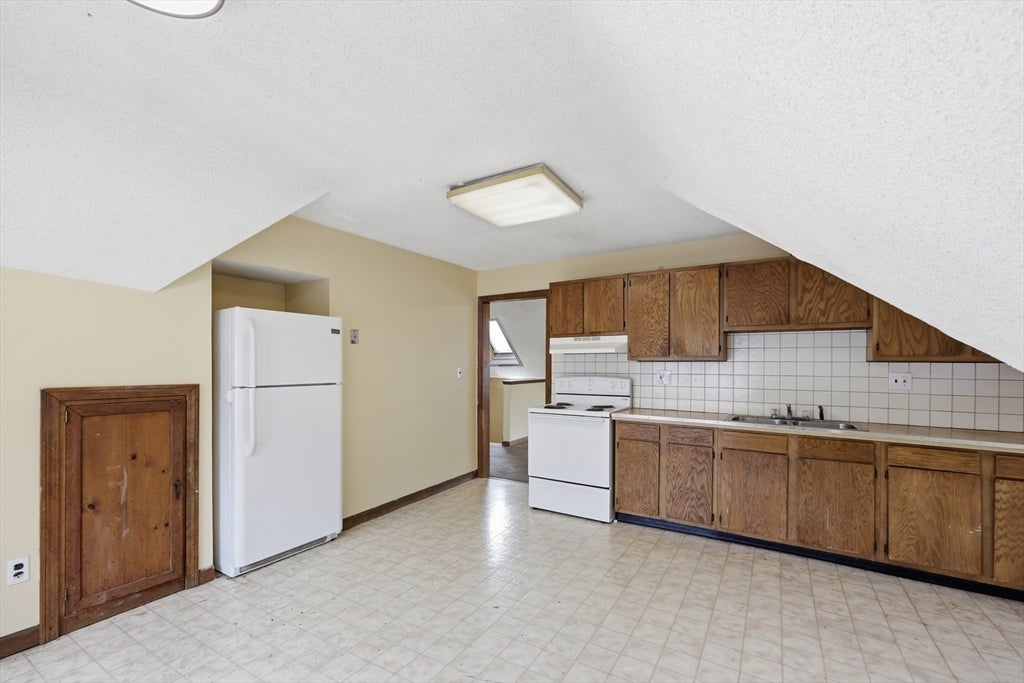 19-21 Rutledge Ave, Springfield, MA, 19-21 Rutledge Ave, Springfield, MA Photo #5