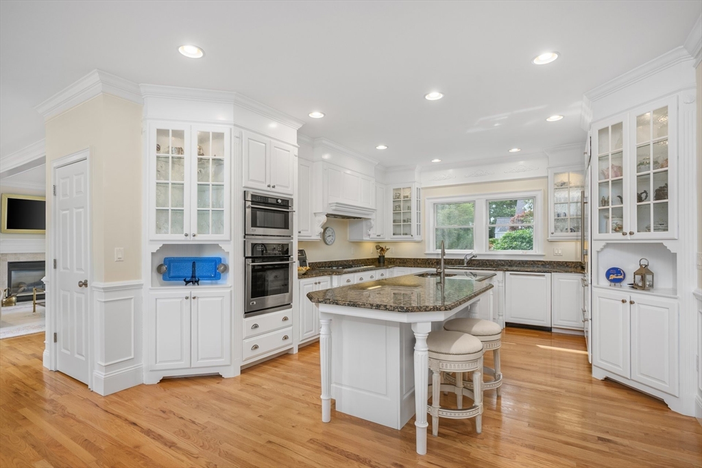 Mashpee, Massachusetts 02649, United States, 4 Bedrooms Bedrooms, ,5 BathroomsBathrooms,Residential,Active,204466