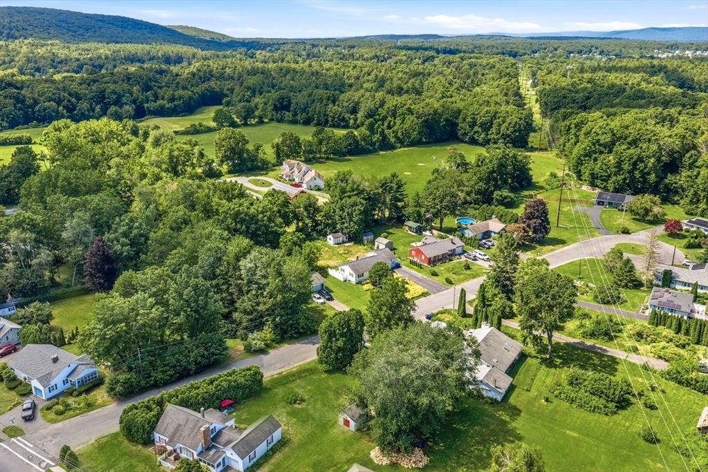 8 Richardson Cir