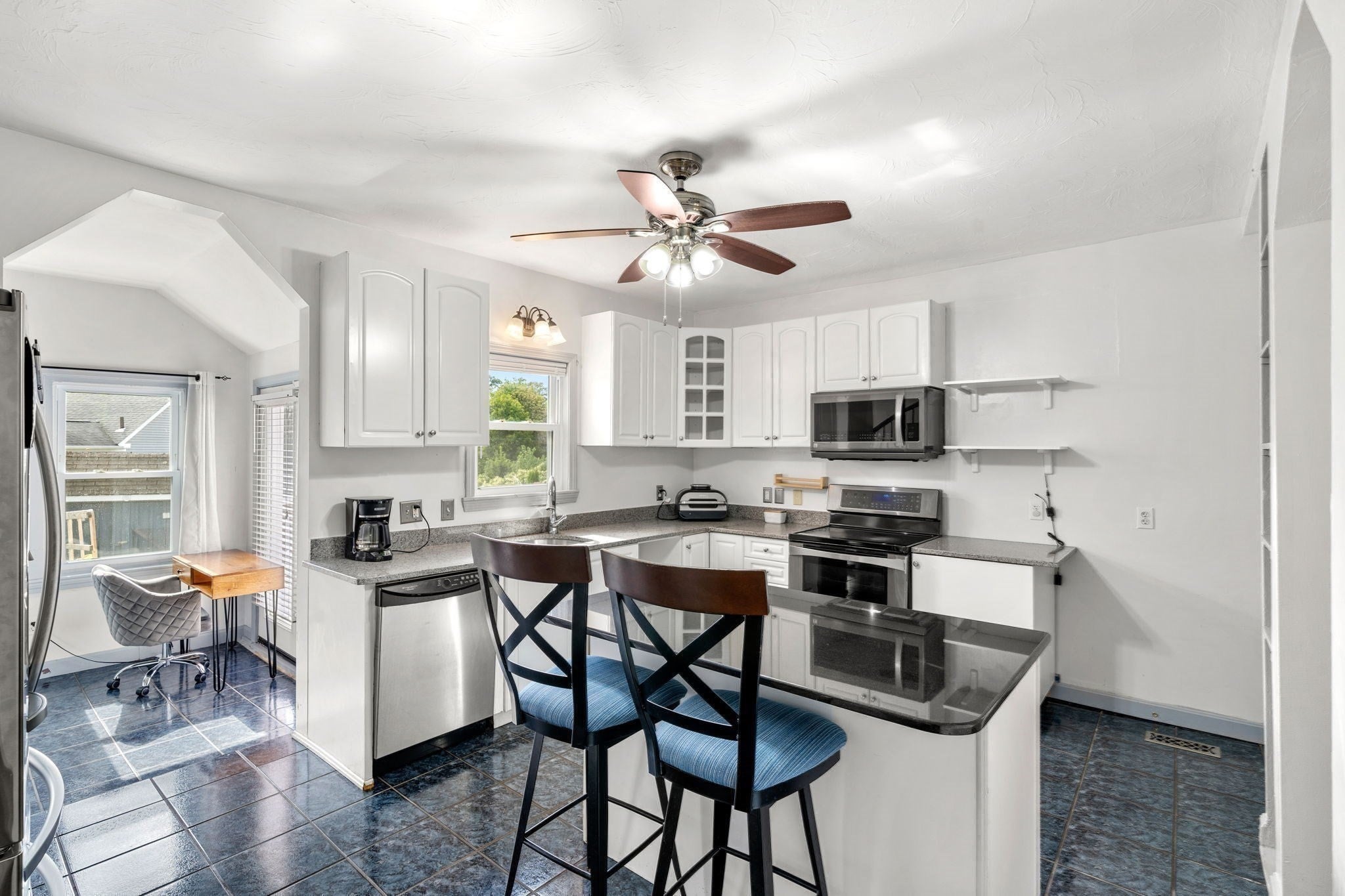 24 Lakeview Ave, Taunton, MA, 24 Lakeview Ave, Taunton, MA Photo #16