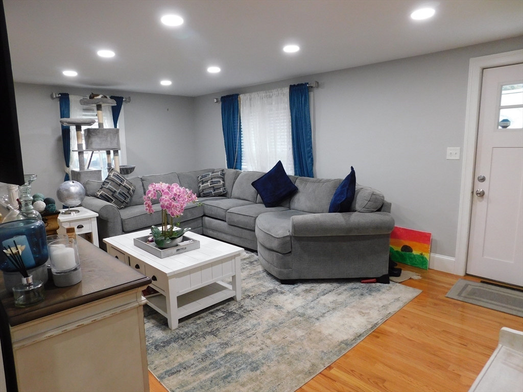 29 Bailey St