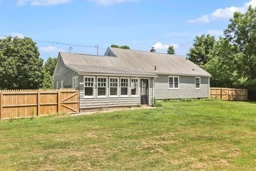 61 East Longmeadow Rd