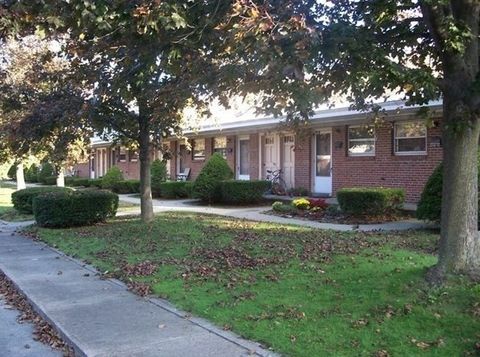 18 Alexander 18 Clinton MA 01510