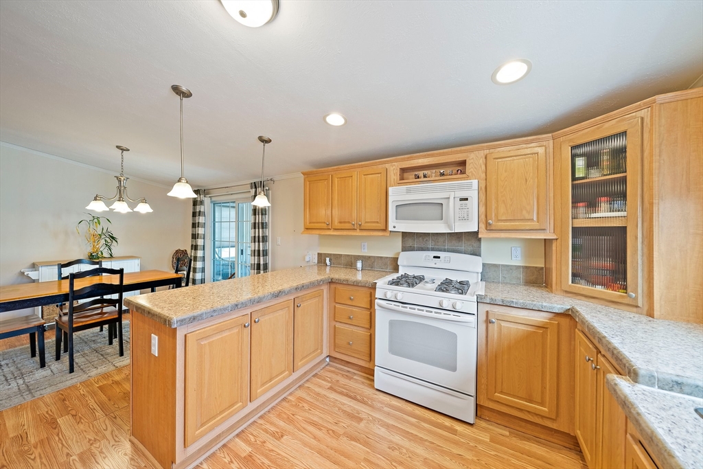 12 Hemlock Street