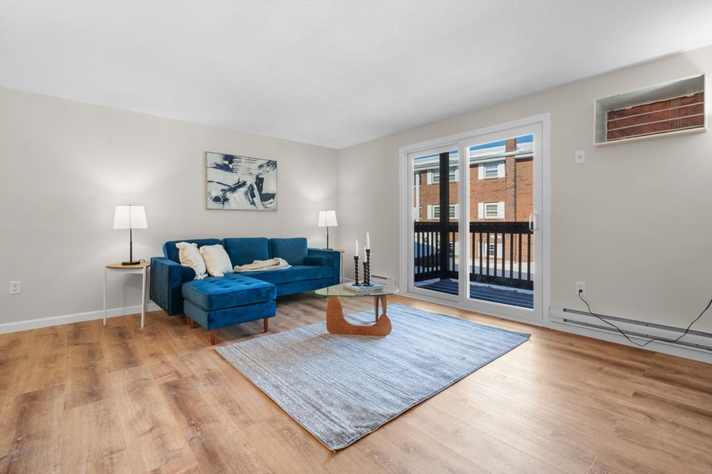 39 Pleasant Street B10