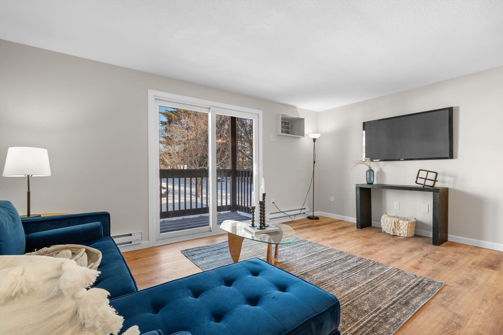 39 Pleasant Street B10