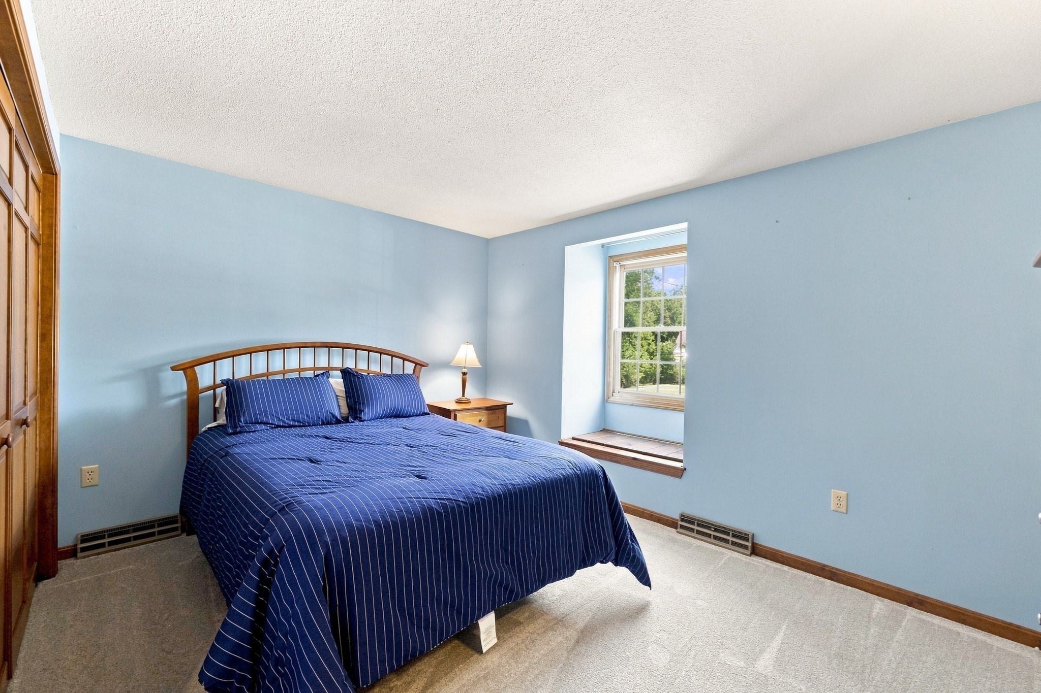 89 Zachary Ln, Agawam, MA Photo #25