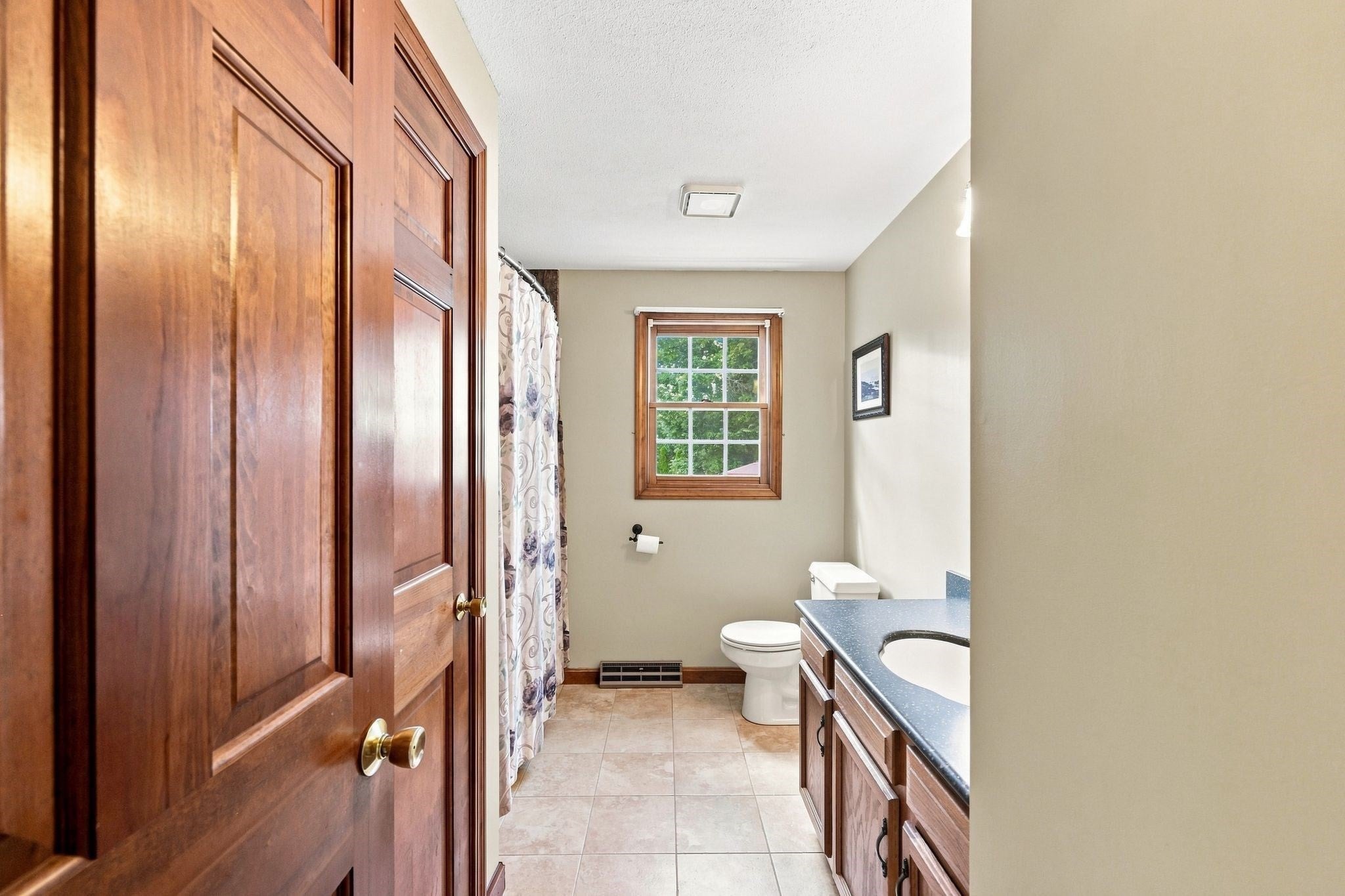 89 Zachary Ln, Agawam, MA Photo #18