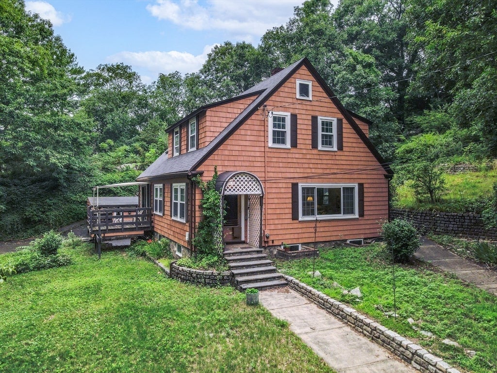 160 Forest St