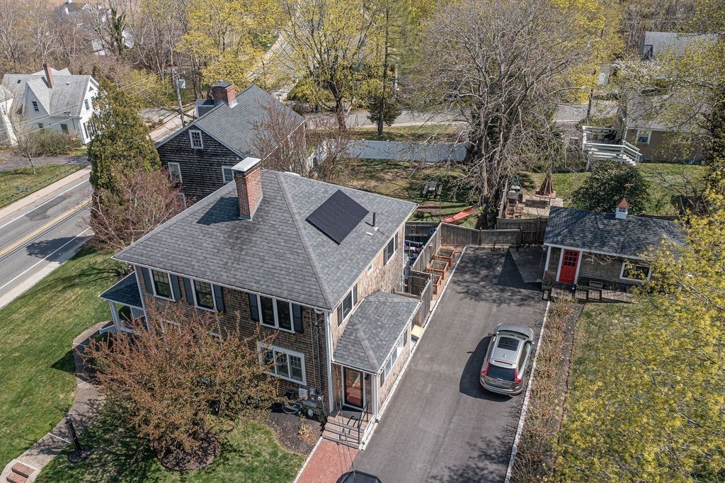 163 Sandwich St
