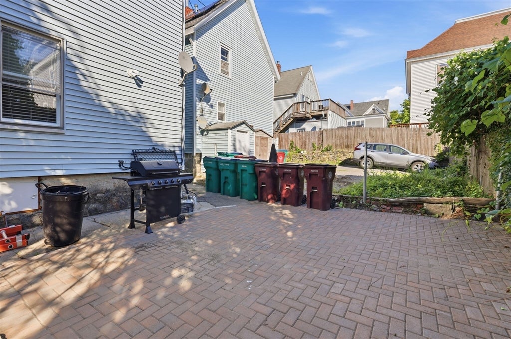 220 University Ave, Lowell, MA Photo #36