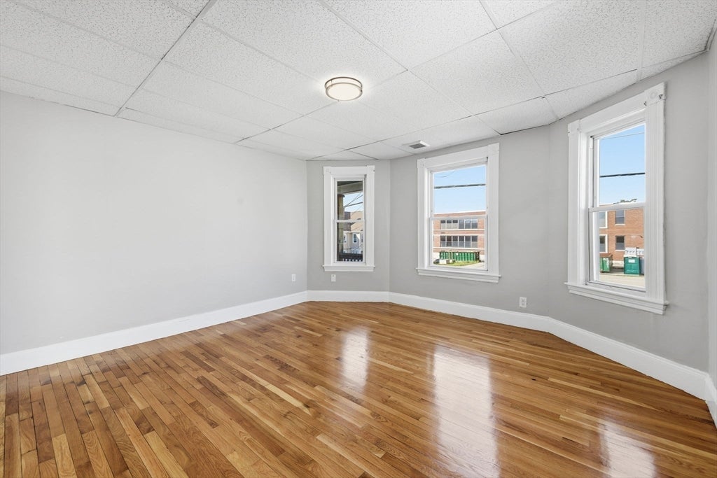 220 University Ave, Lowell, MA Photo #30