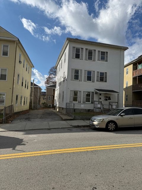 Photo of 218 Vernon St #2, Worcester, MA 01607 (MLS # 73453116)