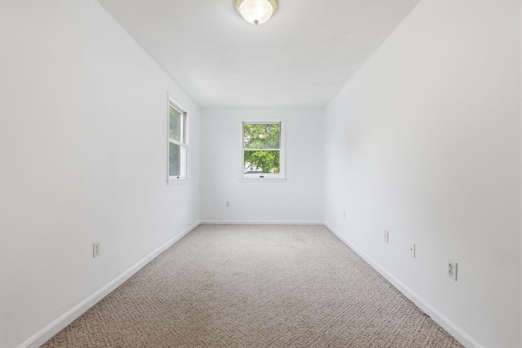 3 Spruce St, Stoneham, MA Photo #23