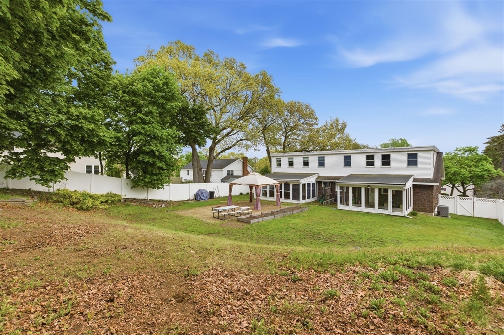3 Spruce St, Stoneham, MA Photo #37