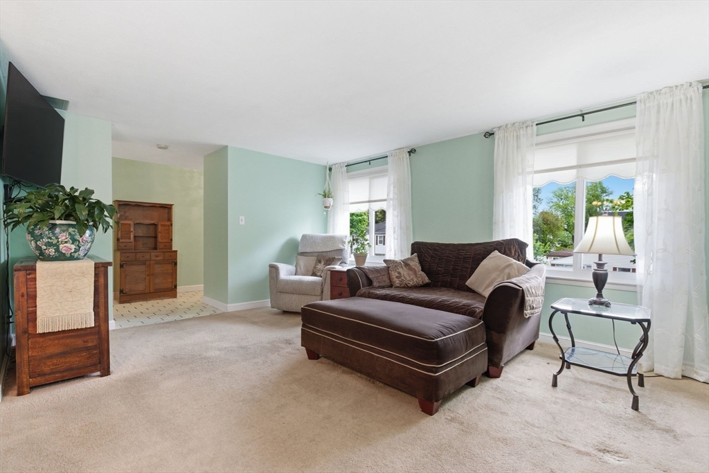 3 Spruce St, Stoneham, MA Photo #17