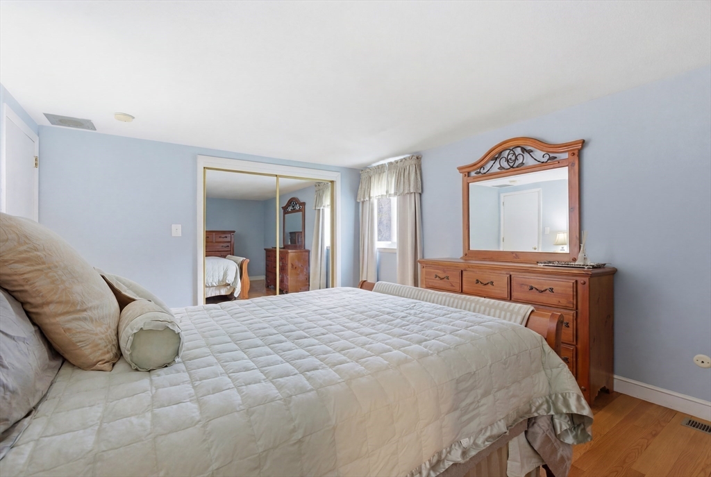 3 Spruce St, Stoneham, MA Photo #21