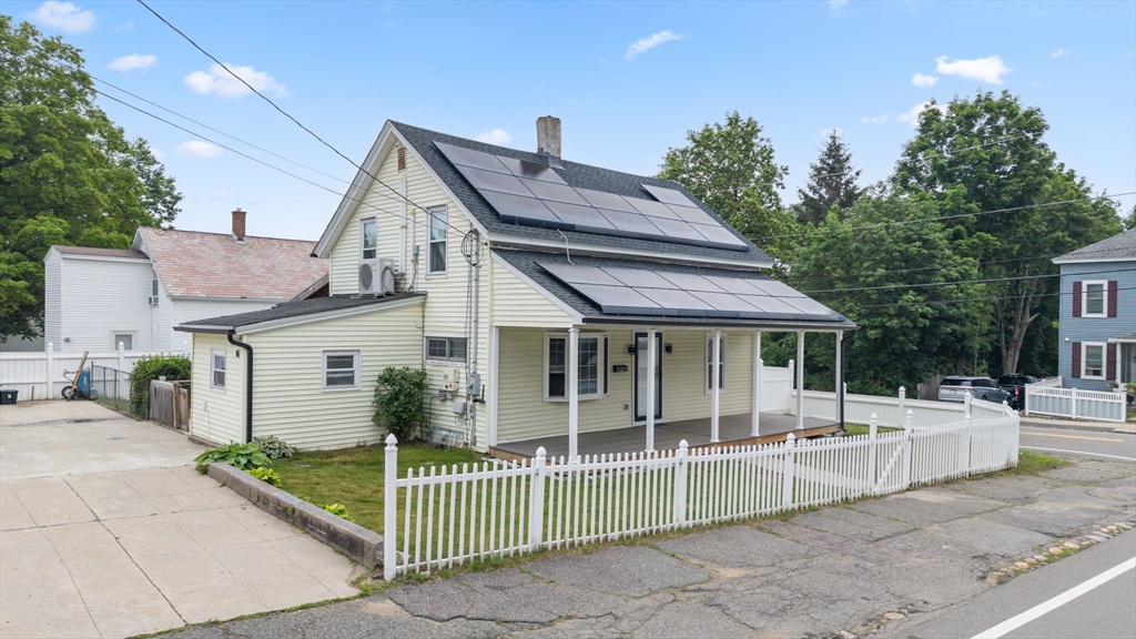 104 Middle St