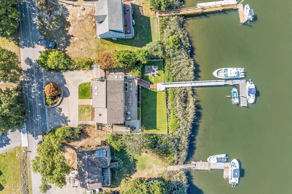 231 Edgewater Dr. West