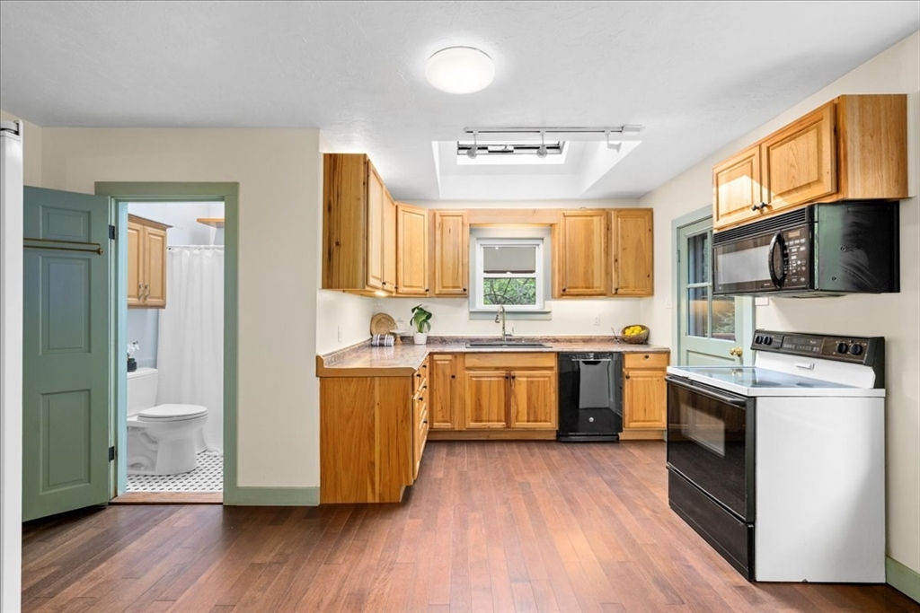 39 Mashapaug Rd